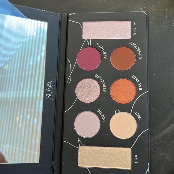 Protégé - Picture 3 of 3